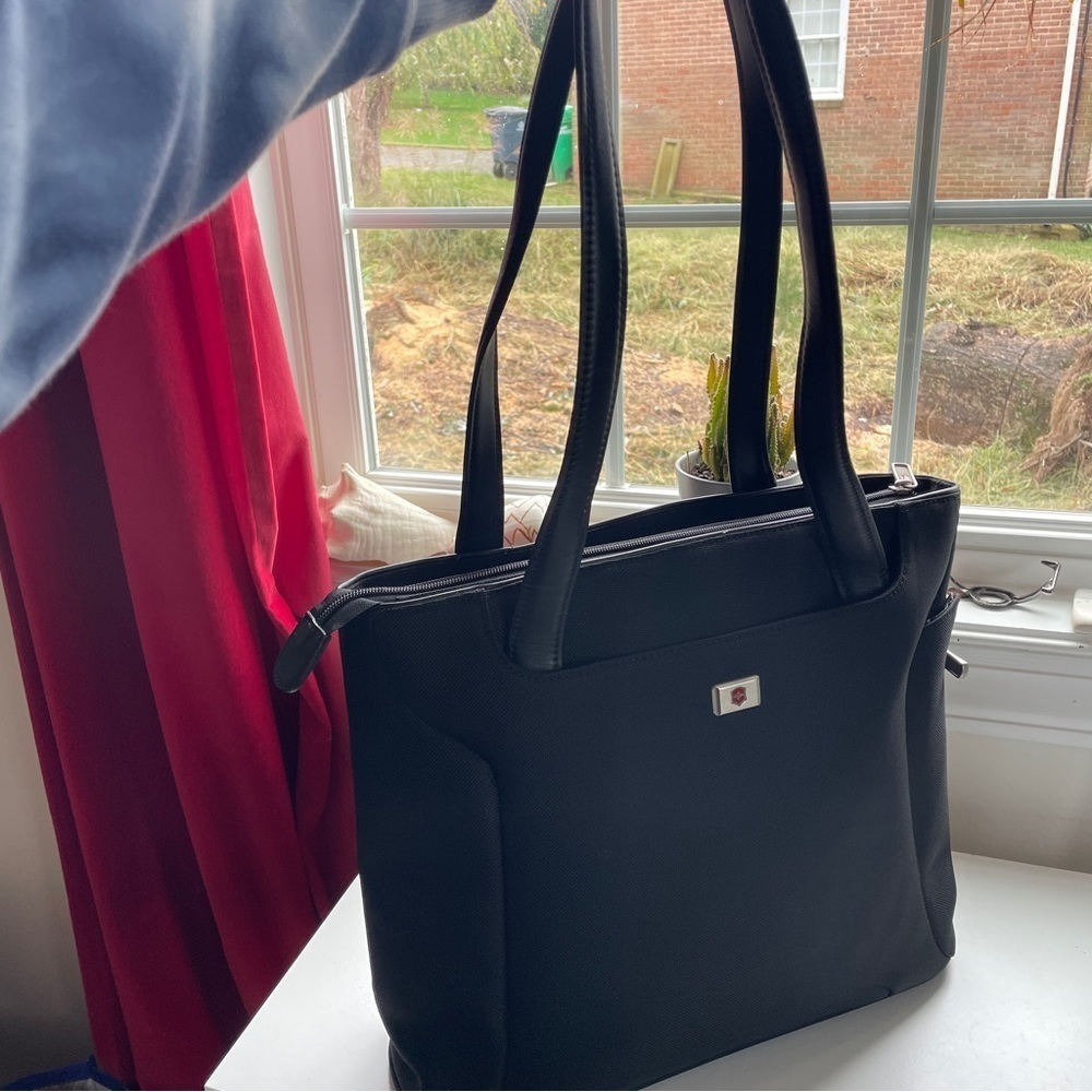 Victorinox quality travel tote Mobilizer NXT 4.0 Brigade Tote bag Black nylon